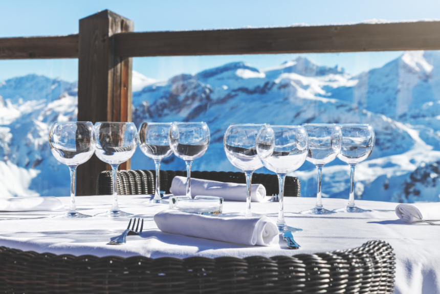 Eten op de piste: culinaire ervaringen in skigebieden