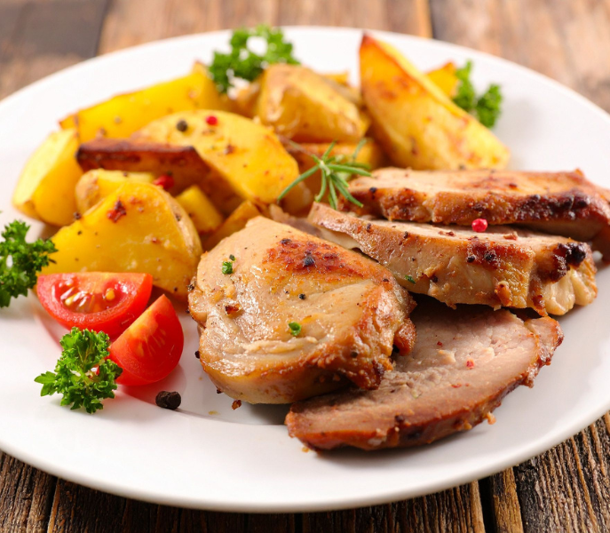 Sfeer en gastronomie in Hippach: knusse cafés en Tiroler specialiteiten