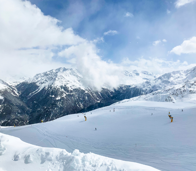 Sneeuwzekere wintersport in het Zillertal: waarom Fügen een handige uitvalsbasis is